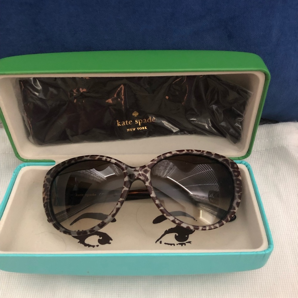 Kate spade sunglasses, with case.